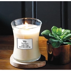 Vela aromática MEDIUM - White Teak - mecha de madera natural - Imagen 2